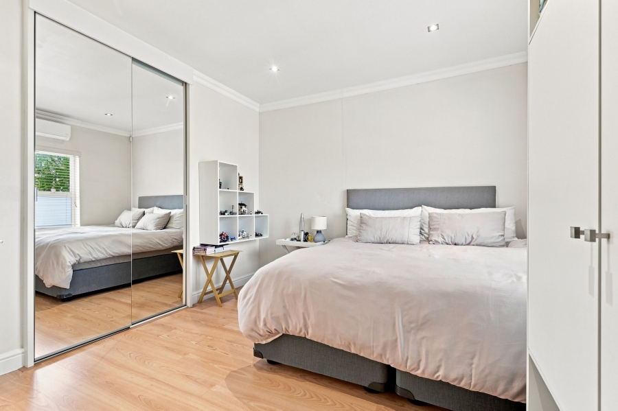 6 Bedroom Property for Sale in Newlands Western Cape